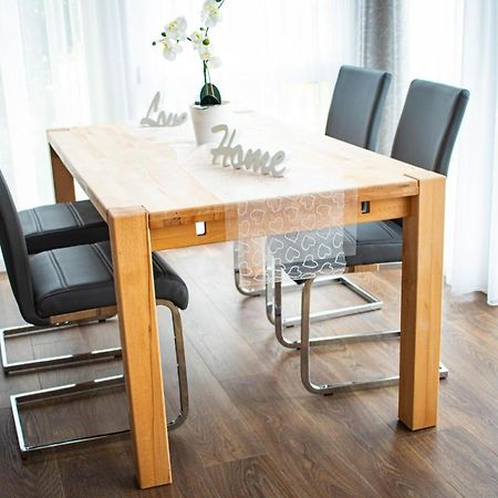 Ferienwohnung Am Schlosspark Ebersdorf  Eksteriør billede
