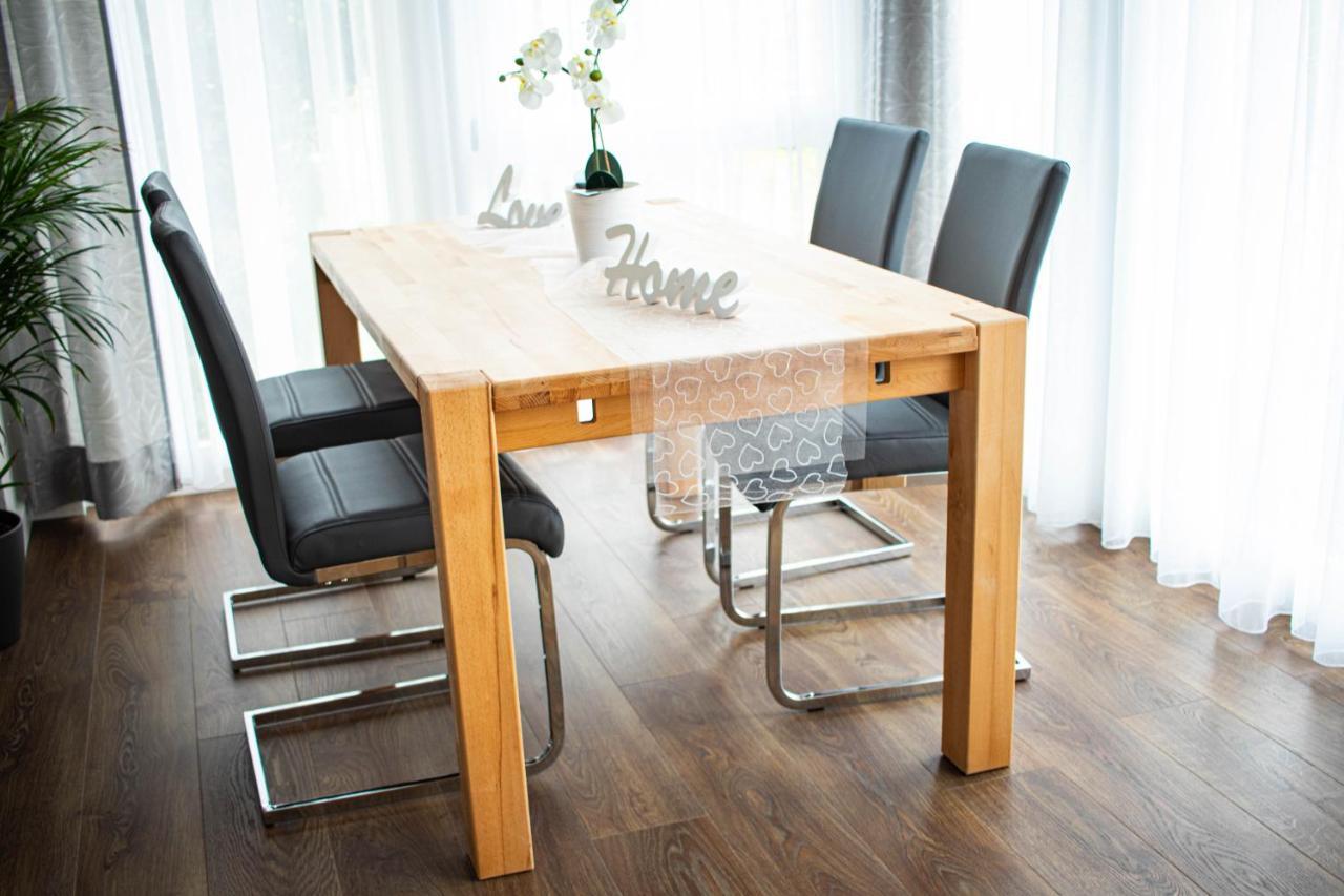 Ferienwohnung Am Schlosspark Ebersdorf  Eksteriør billede
